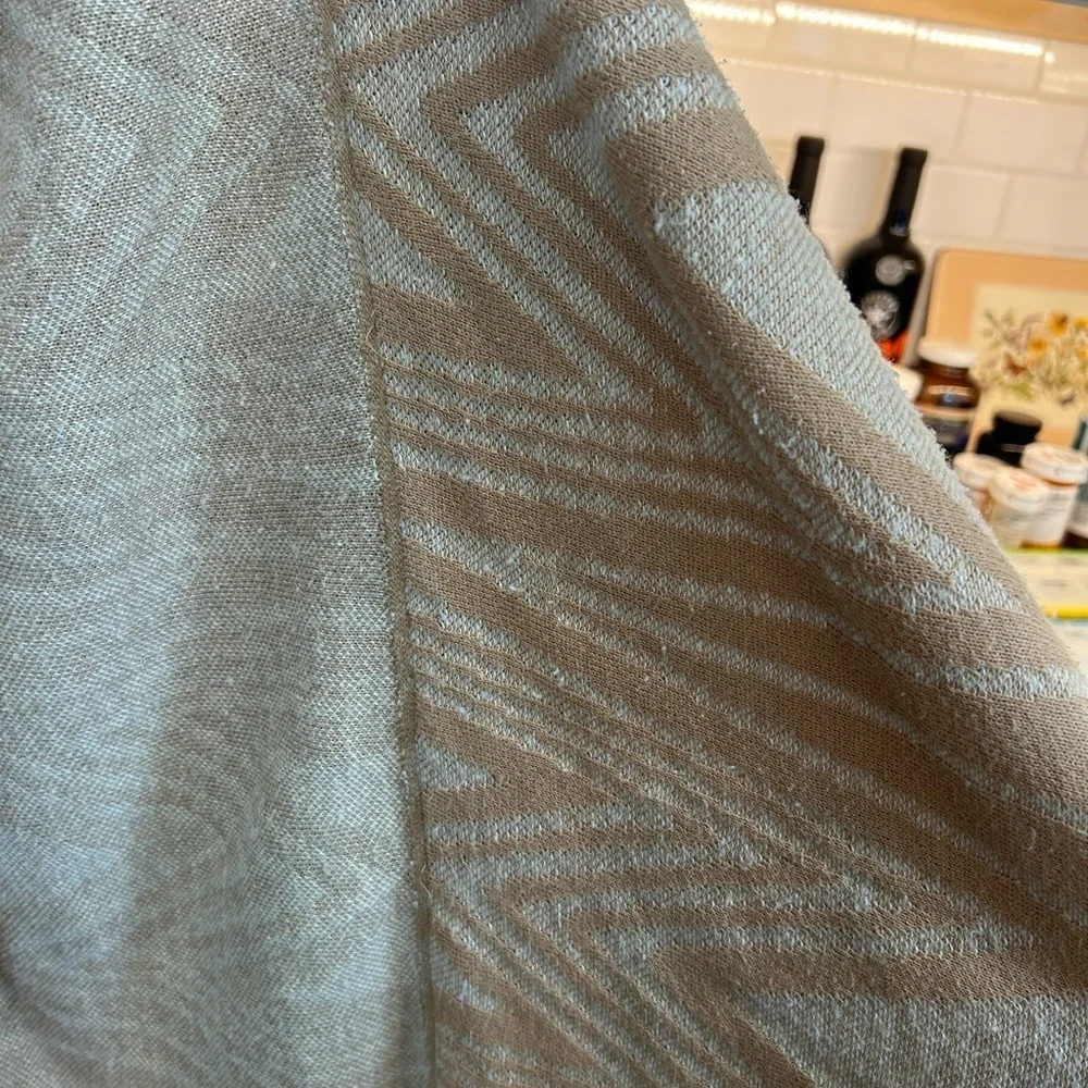 Moth Anthropologie Tan and Cream Knit Cardigan, S, has piling/GUC - Picture 5 of 7